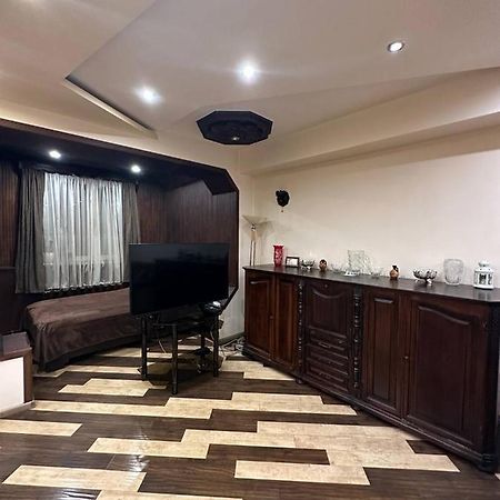 Studio Apartment Little Center, Heart Of Erivan Dış mekan fotoğraf